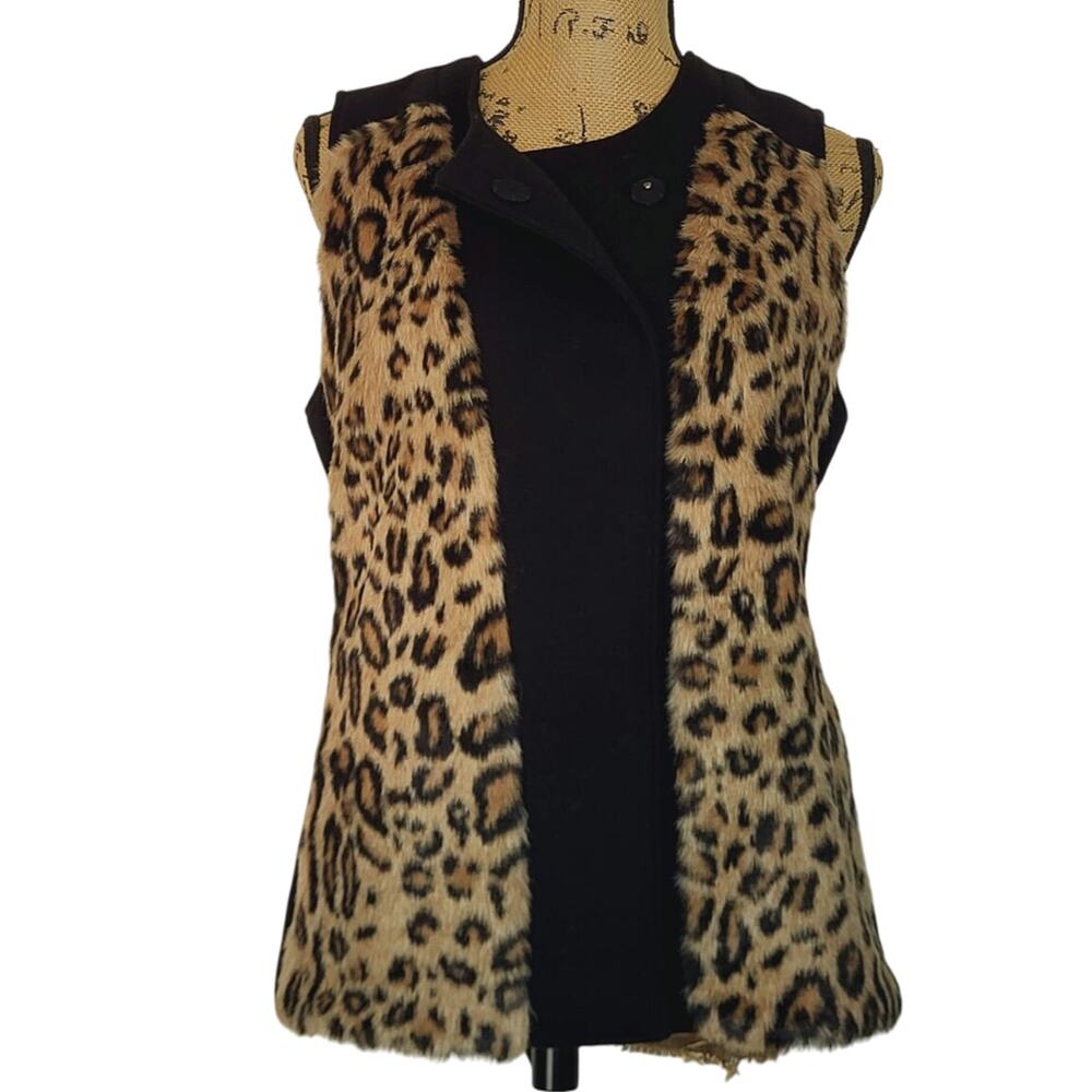 Chico's Leopard Faux Fur Snap Button Up Vest Chico's Size 0 or Small